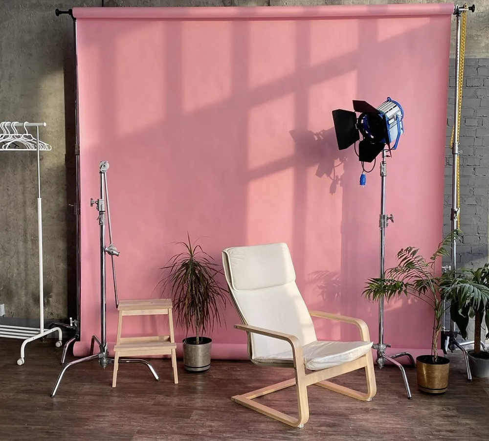 LEVEL 14 Studio — фотостудія з панорамними вікнами 