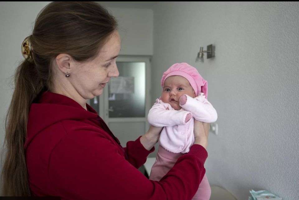 50 тисяч гривень за народження дитини: Верховна Рада ухвалила законопроєкт