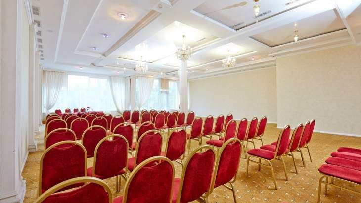 Зали для конференцій у готельному комплексі “ОК Одеса”