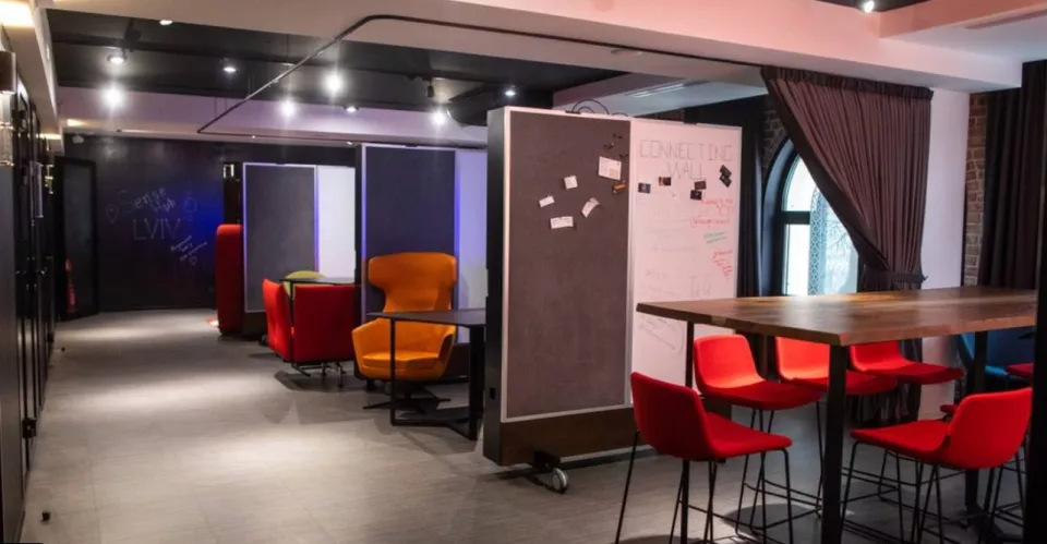 Sense Hub Львів — 3 зали у центрі міста для подій до 50 гостей