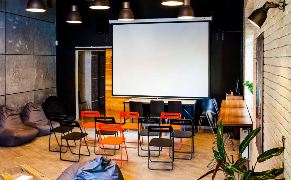 Коворкінг у Львові від 200 грн — комфортний простір для роботи 