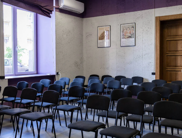 До 300 гостей — конференц-зали KyivHall у центрі Києва