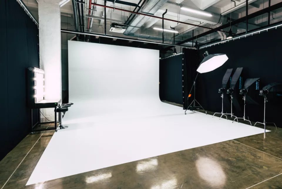 📸 FreeDom Photostudio — до 3 форматів контенту за 1 зйомку