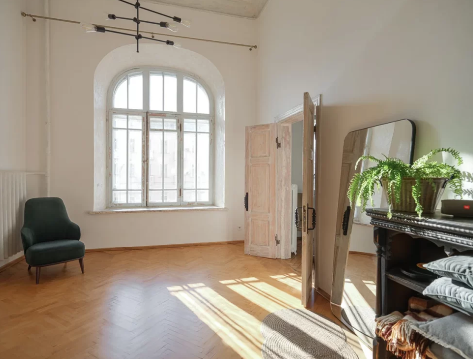 📸 Opera7 Studio Київ — 2 зали + балкони для преміум контенту