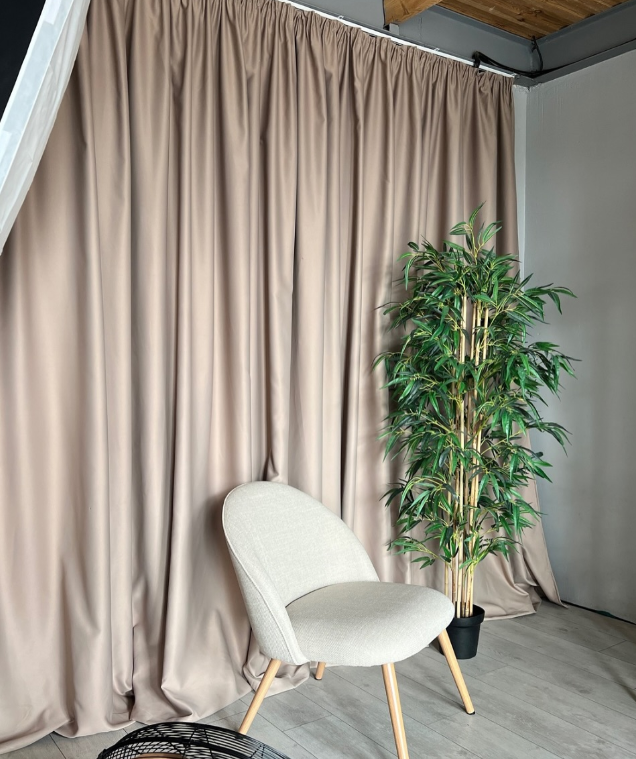 📸 VITRINA Photo Studio — 85 м² + 2 рівні для креативних зйомок