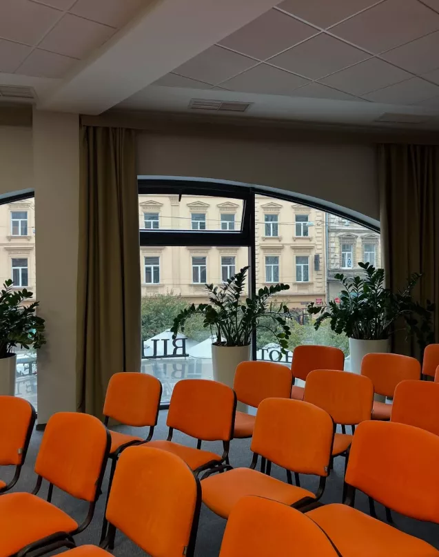 Rius Hotel — 2 зали у центрі Львова для бізнес-подій до 150 осіб