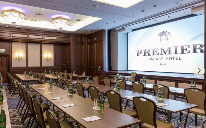 🚀 Premier Palace Hotel — 300+ гостей, преміум конференції 