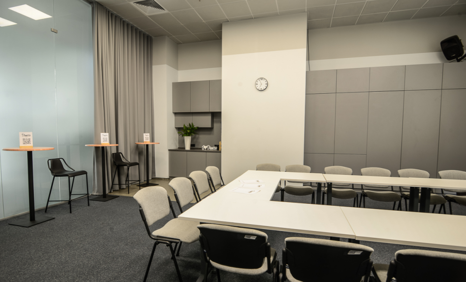 🚀 Dinner’s Space —конференц-зали у бізнес-центрах Києва до 120 гостей
