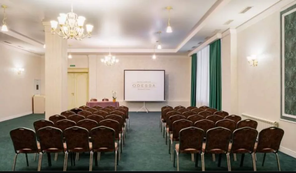 🏨 Hotel Complex Odesa — 7 конференц-залів до 600 гостей біля моря