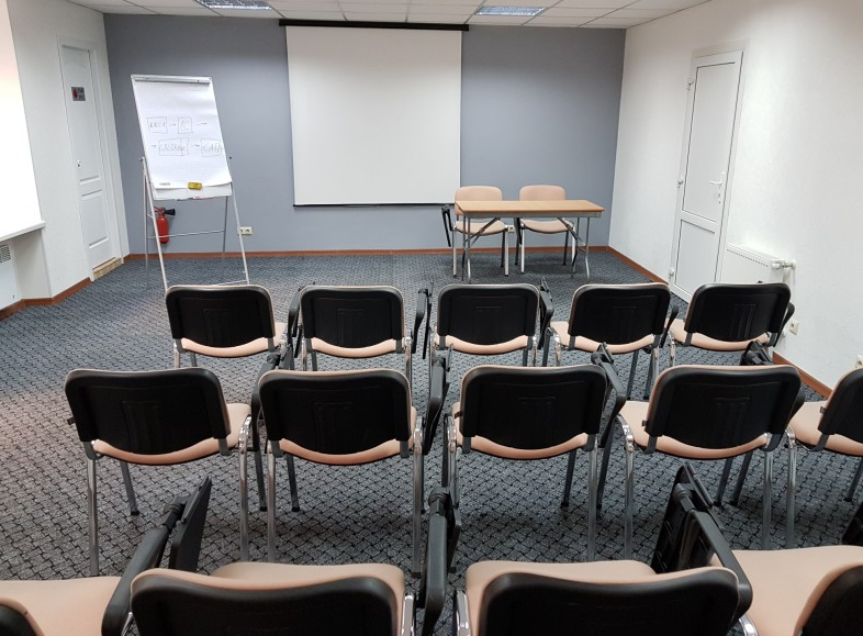 🏨 Ayvazovsky Hotel Odesa — конференц-зал у центрі Одеси до 40 гостей