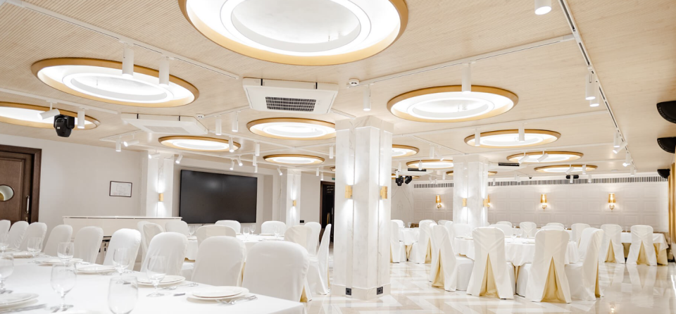 🏛 Duke Conference Hall — 4 зали до 100 гостей у центрі Одеси 