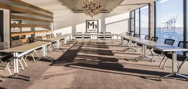 M1 Club Hotel — конференц-зал в Одесі до 100 гостей