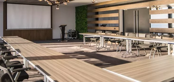 M1 Club Hotel — конференц-зал в Одесі до 100 гостей