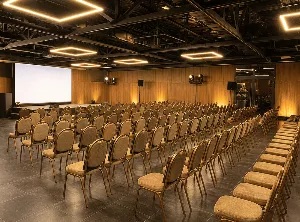 Favor Park Hotel — конференц-простір у Києві до 250 гостей