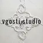 Vgosti Studio — простір для фотосесій та створення контенту logo